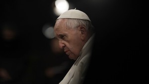 Pápež František vysiela nekompromisný odkaz do vlastných radov. Sexuálne obťažovanie detí bude mať tvrdý postih