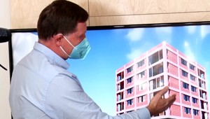 Po výbuchu plynu v prešovskom paneláku ostali len základy. Mali by na nich vybudovať novú bytovku