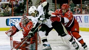 Tyson má ďalšieho vyzývateľa, hlási sa bývalý bitkár z NHL