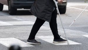 Zrazená chodkyňa: Auto narazilo do ženy na priechode pre chodcov