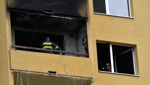 Policajti sprístupnili obyvateľom po požiari časť bytov