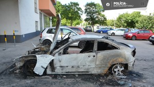 Výbuch v Bratislave. Neznámy páchateľ umiestnil pod auto bombu