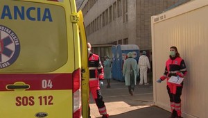 Koronavírus: Zdravotníci siahajú na dno svojich síl, potrebujú pomoc. Staňte sa dobrovoľníkom