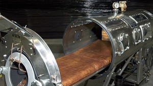 71 rokov v železných pľúcach: Žene pomáha múzeum