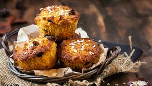 Ideálny snack či zdravá desiata pre deti: Vyskúšajte mrkvovo-jablkové muffiny bez múky