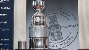 V Slovnaft play-off Tipsport ligy o nový Pohár V. Dzurillu