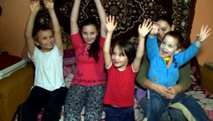 Darované Vianoce na východe. Rodina má záchod v skrini