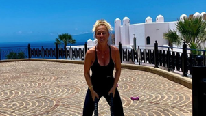 Luxusná vila s mega výhľadom a sexi svalnatý objav k tomu?! Belohorcová to novom domove roztočila!