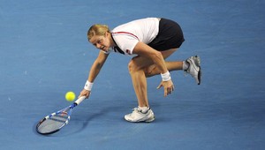 Šokujúca rozlúčka Clijstersovej, Heninová i Nadal sa potrápili