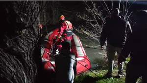 Tragédia v malej obci: Dvojročného chlapca našli utopeného v potoku