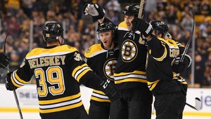 Slováci v NHL: Druhý gól Cháru, siedma asistencia Sekeru