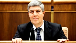 Bugár nebude podpredsedom parlamentu, vraj pre pokoj v opozícii