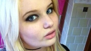 Doma vyzerá ako obyčajné dievča: Na ulici z nej ľudia majú strach! Prečo?