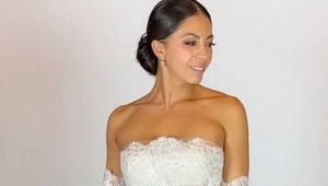 Nevestine šaty rozdelili ľudí na dva tábory: Sú podľa vás sexi a odvážne alebo skôr nevkusné?