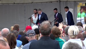 Oslavy Cyrila a Metoda v Prievidzi pripomínali predvolebný míting. Fico spomínal najmä koalíciu a prezidentku