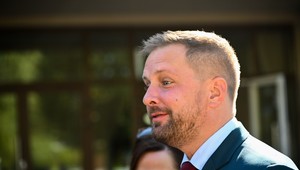 Šaško reaguje na útoky: Pri urgentných príjmoch pribudnú policajti