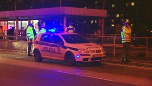 Noc s PMJ-čkármi. Lúpeže, agresívni bezdomovci a opití cestujúci