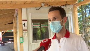 Liek remdesivir pomohol už viacerým nakazeným. Nie každý pacient s Covid-19 ho ale môže dostať