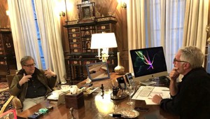 Financie z temných zdrojov? Epsteinove kontakty s Bannonom vrhajú tieň na európsku krajnú pravicu