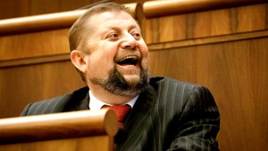 Harabin svoju situáciu prirovnal k znásilnenej žene