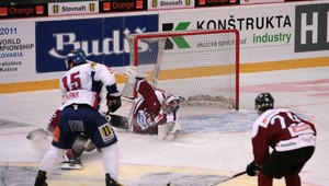 Nemecko - DEL - Čiernik s gólom