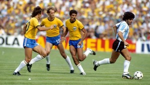 Pre Maradonu triumf o zlato nad Brazíliou viac ako orgazmus