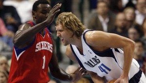 Dallas doma zdolal Philadelphiu košom v poslednej sekunde