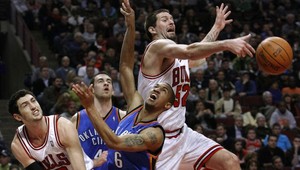 Oklahoma prerušila štvorzápasovú víťaznú sériu Chicaga