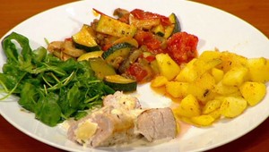 Bravčová panenka so syrovou omáčkou, opekané zemiačky