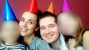 Otec bezcitne vytrhol matke deti z náručia, dcéry utrpeli traumu