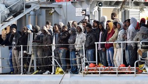 V Stredozemnom mori sa potopila loď. Zahynuli stovky ľudí