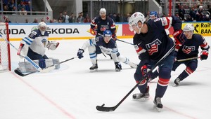 Tretie víťazstvo Fínov, hrdinom proti USA Komarov