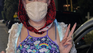 Vyzeralo to nádejne, ale ČO JE TOTO za fialové obočie?! Nešťastná herečka oznámila veľkú novinu!