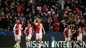 Aj Slavia bude mať plastových fanúšikov. Klub zbiera fotografie