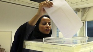 Ženy v Saudskej Arábii prvýkrát dali hlas vo voľbách