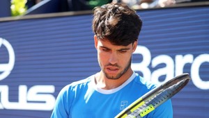 ALCARAZ je vážne zranený, vynechá Roland Garros