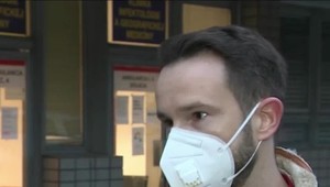 Infektológ Sabaka: Pacientov, ktorí by boli zaočkovaní tromi dávkami, defacto nemáme ani hospitalizovaných