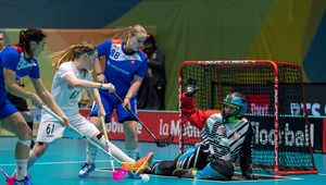 MS vo florbale žien: Slovensko - Poľsko 4:8. Končíme na šiestom mieste