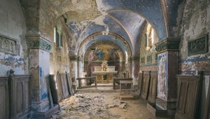 Krása rozpadu: Nazrite do budov, z ktorých zmizol život