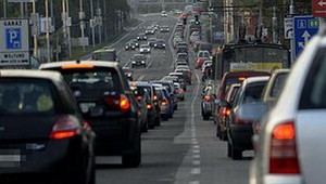 Zápchy v Bratislave sú oproti iným mestám znesiteľné. Aj tak v nich ale strávite 29 hodín