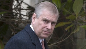 Zvrat v prípade sexuálneho zneužívania! Princ Andrew sa to rozhodol vyriešiť tučným balíkom peňazí!