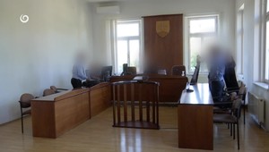 Bývalý policajt čelí viacerým zločinom. Súd odročil hlavné pojednávanie