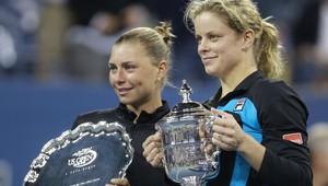 Clijstersová obhájila titul vo dvojhre a zavŕšila hetrik