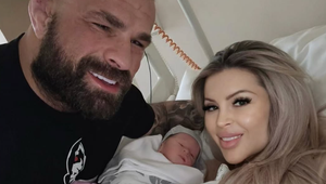 Žúr v striptíz bare a potom mega darček pre Lelu! TOTO dostala od Karlosa za tretie bábo!