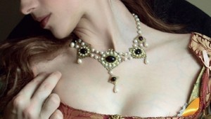 Historická romanca slovenskej autorky: Tajomný a vášnivý Ochranca si získa aj vás