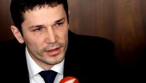 Krnáč dostal od poslancov košom. Šéfom NKÚ nebude