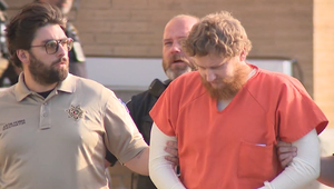 Hlasy z televízora mu údajne prikázali vraždiť. Zabil manželku a štyri deti