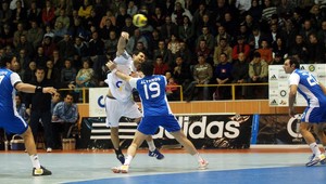 Alkohol, jedlo, ženy a peniaze na korupciu rozhodcov