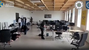 Falošné investície do kryptomien: Medzinárodná sieť podvodníkov rozložená, obete aj na Slovensku