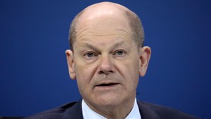 Nemecký kancelár varuje pred zásahmi do volieb a podporou extrémistov